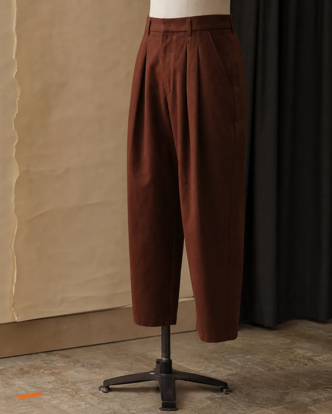 Pantalones: other pant styles